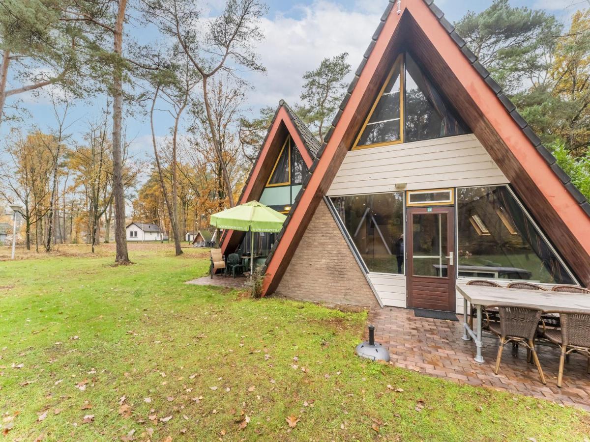 Modern Holiday Home In Stramproy In The Forest Eksteriør billede